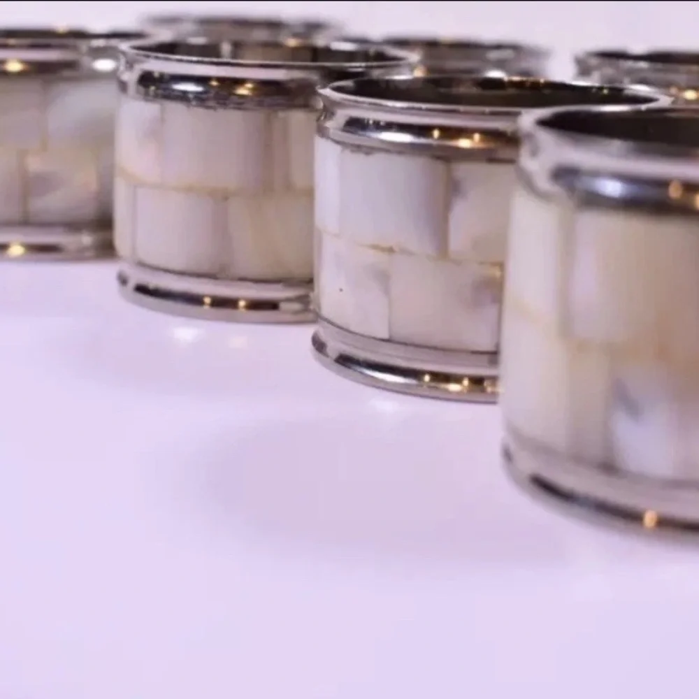 Napkin Rings Mother of Pearl Shell with Silver Bands Set of 4 in the box New
